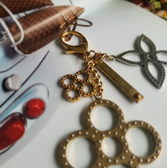 Louis Vuitton Handbags - Louis Vuitton Tapage Bag Charm